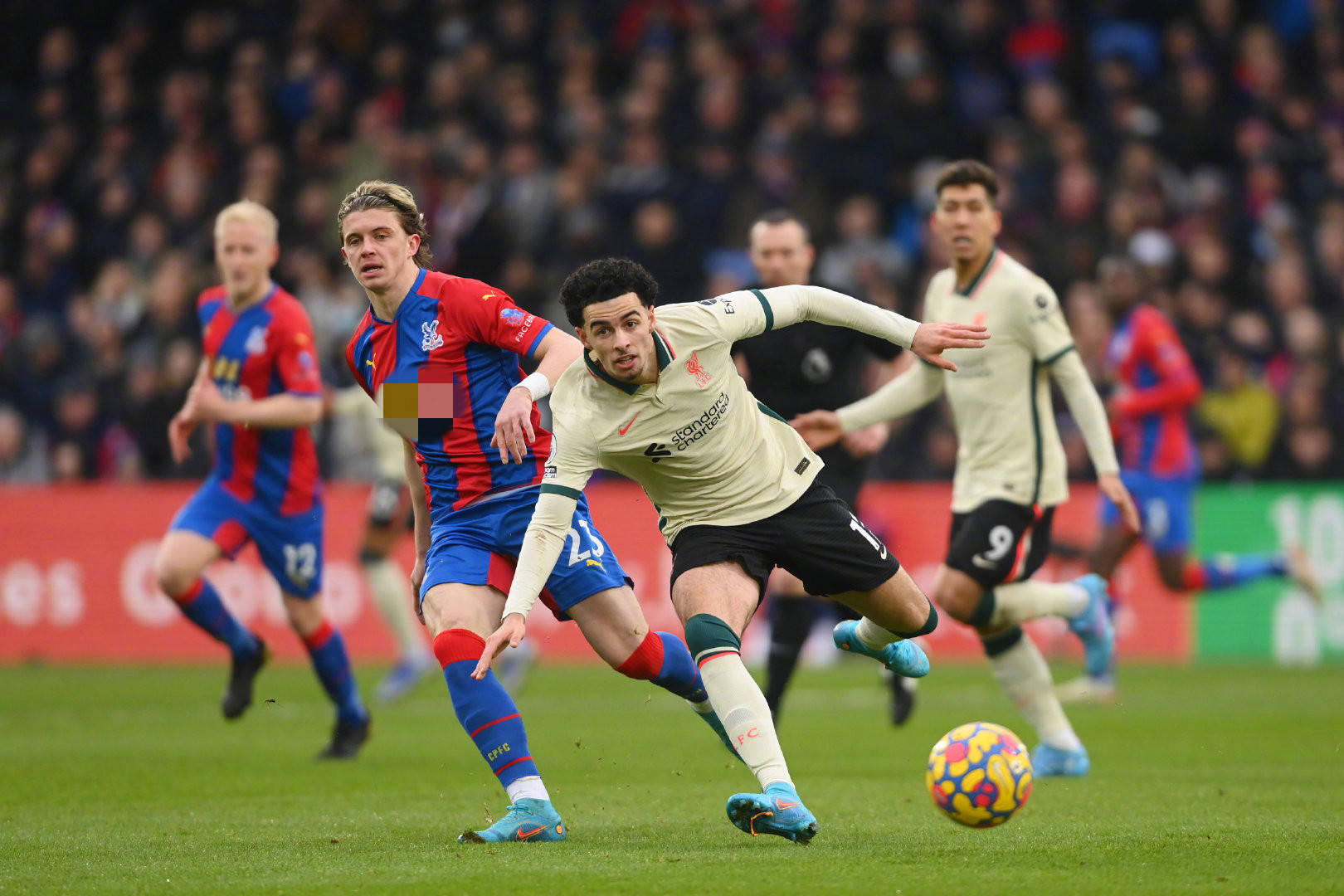 几名球员在 几名球员在